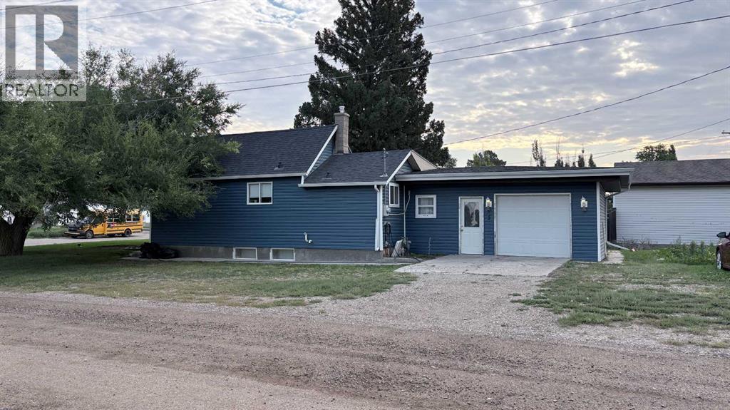 MLS® listing #30213057 for sale located at 139 9 Avenue W