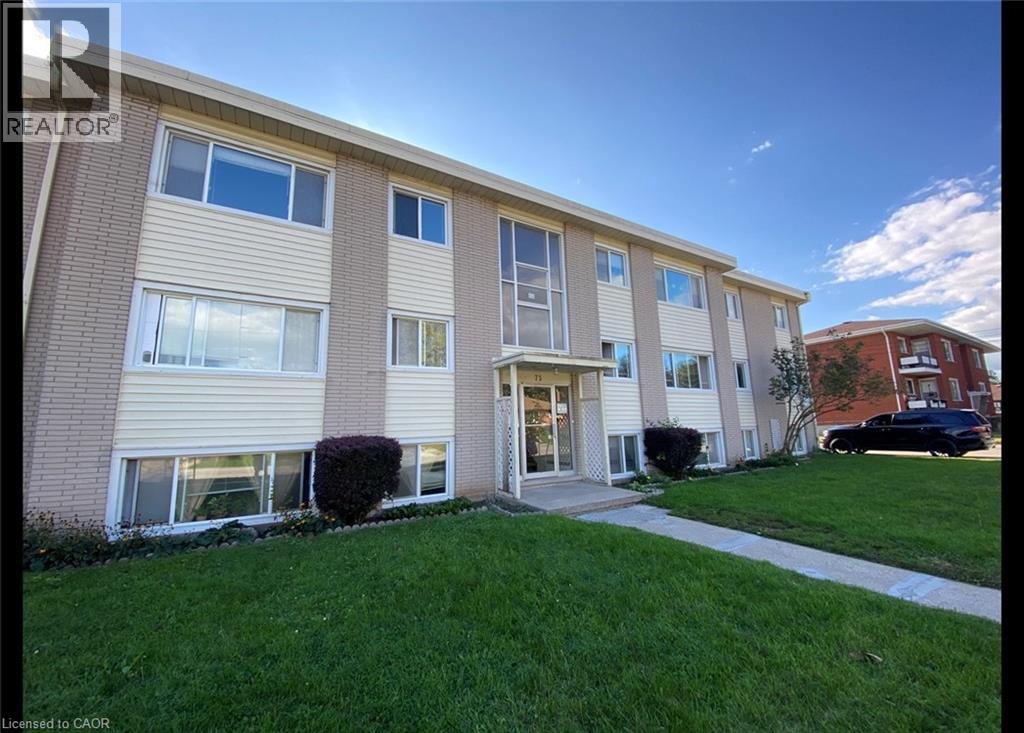MLS® listing #30215066 for sale located at 75 HAROLD Avenue Unit# 4