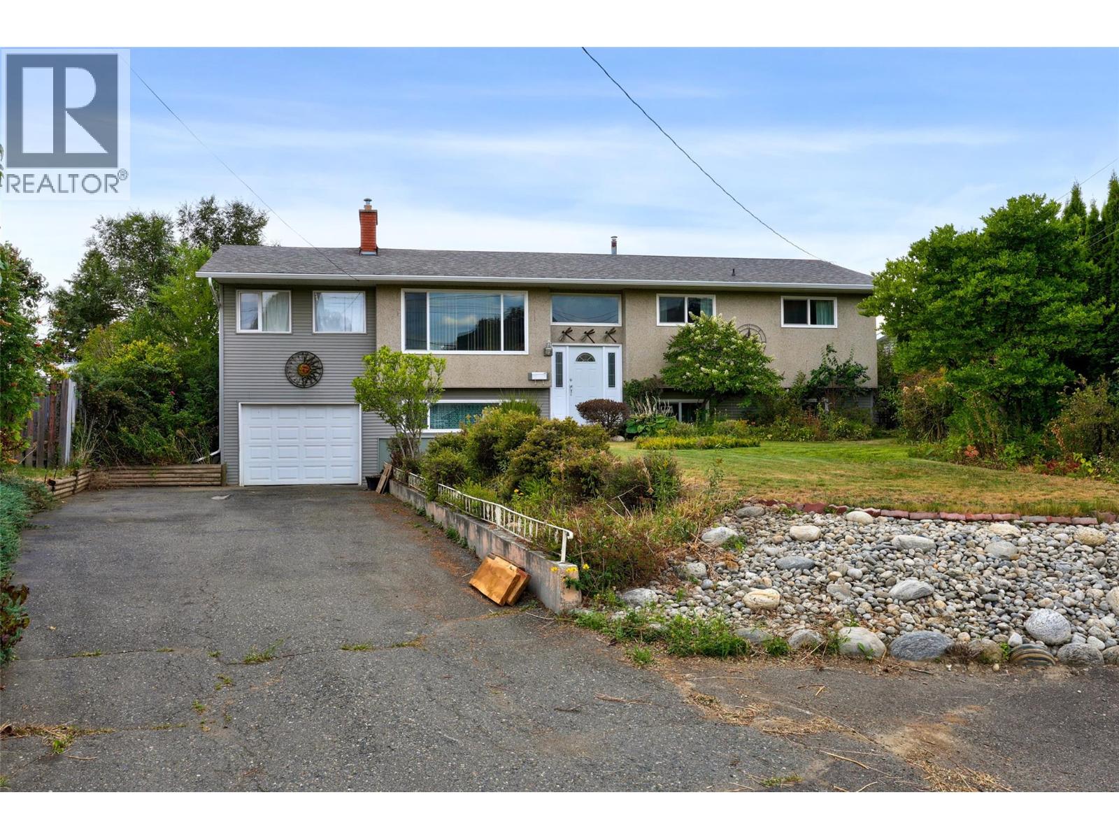 MLS® listing #30217126 for sale located at 1281 Kimberley Crescent