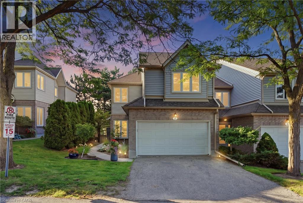 MLS® listing #30217977 for sale located at 365 BENNINGTON Unit# 7