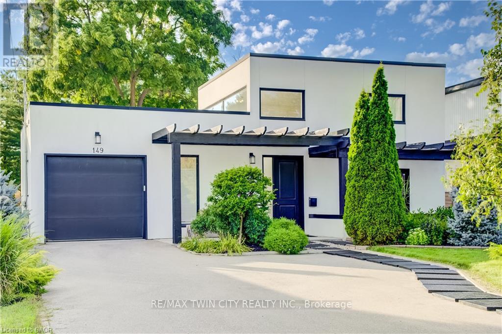 MLS® listing #30219411 for sale located at 149 WOOLWICH STREET
