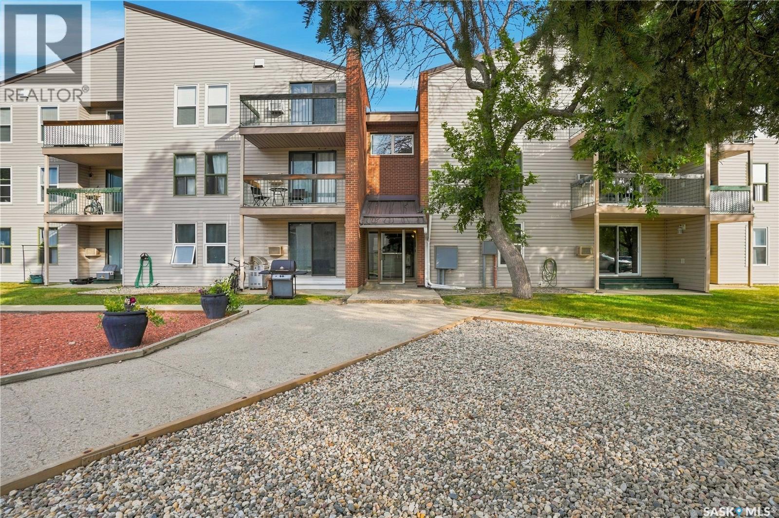 MLS® listing #30219526 for sale located at 301 34 Nollet AVENUE