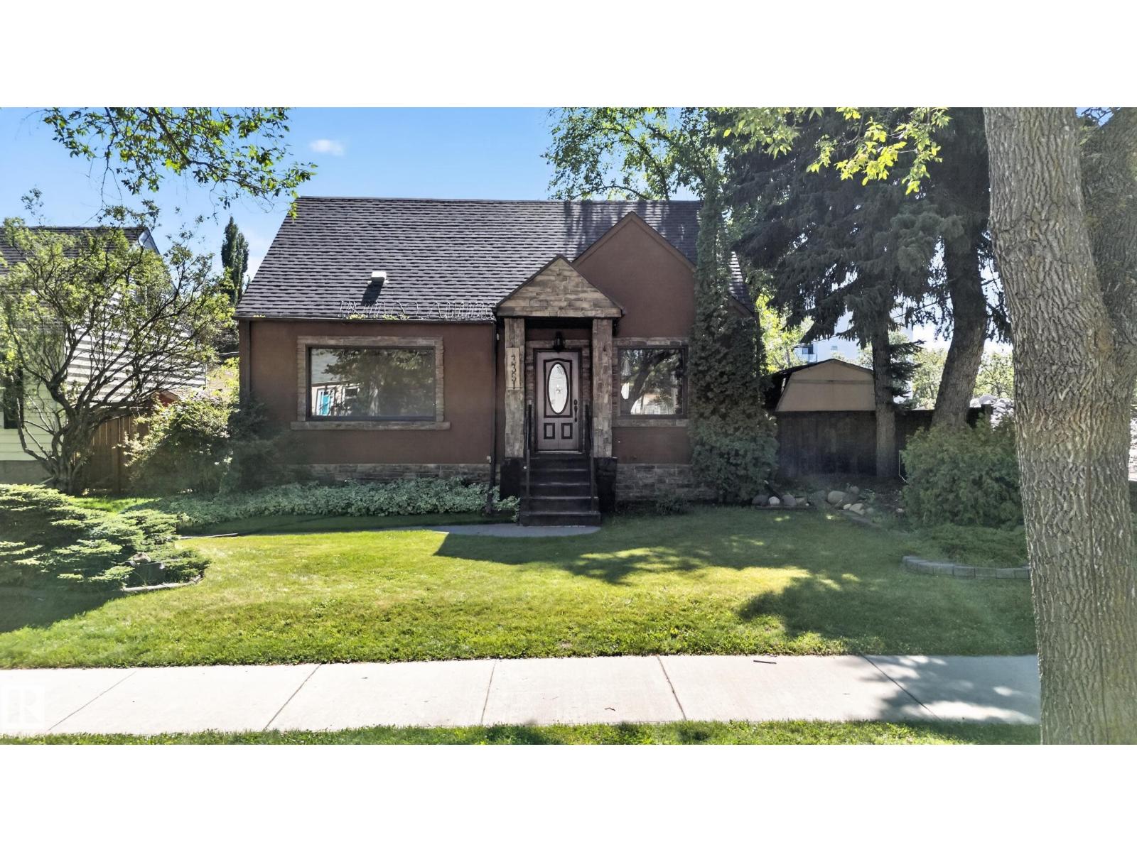 MLS® listing #30220900 for sale located at 13351 109A AV NW
