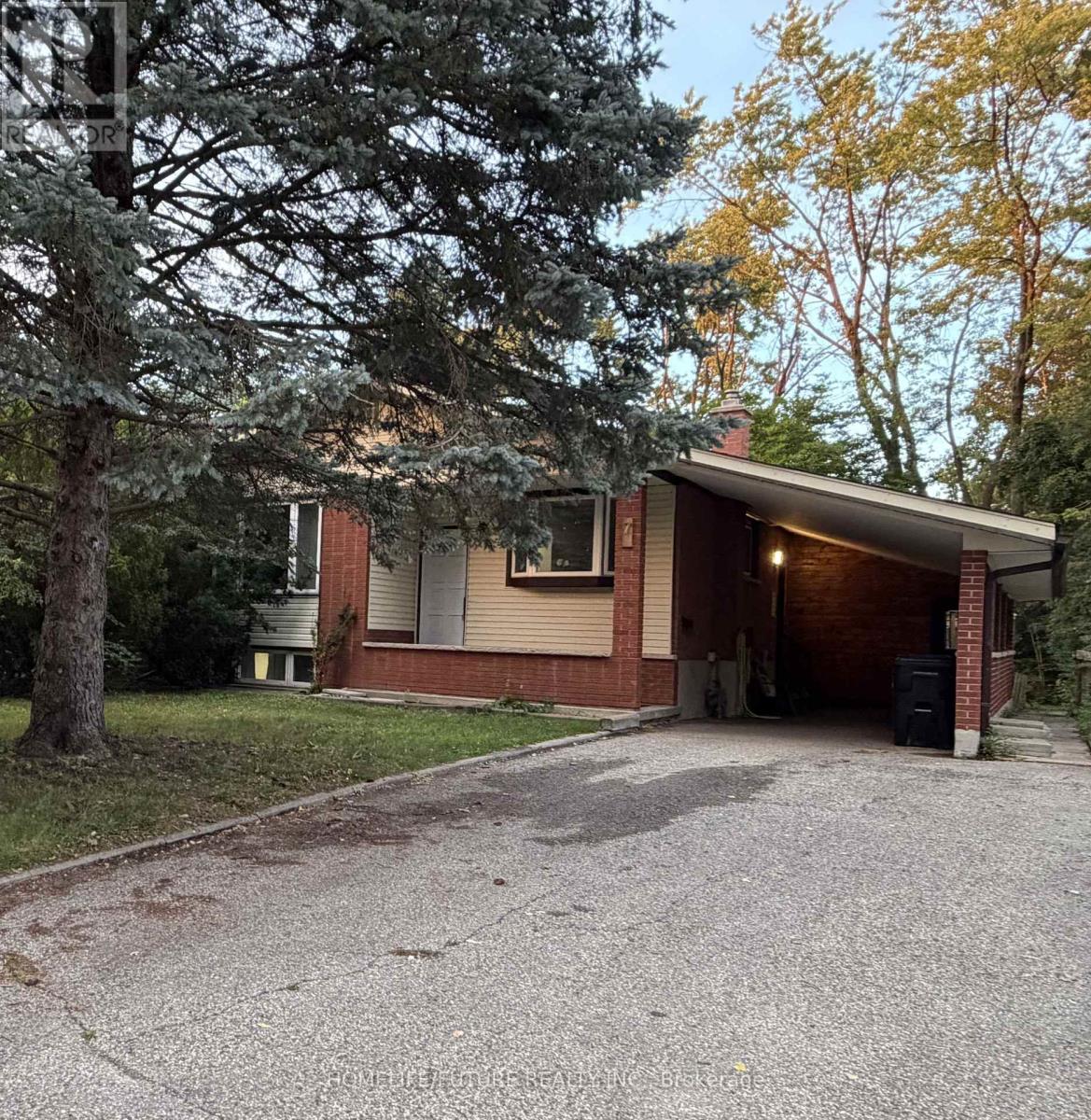 MLS® listing #30221895 for sale located at 7 CARDILL CRESCENT