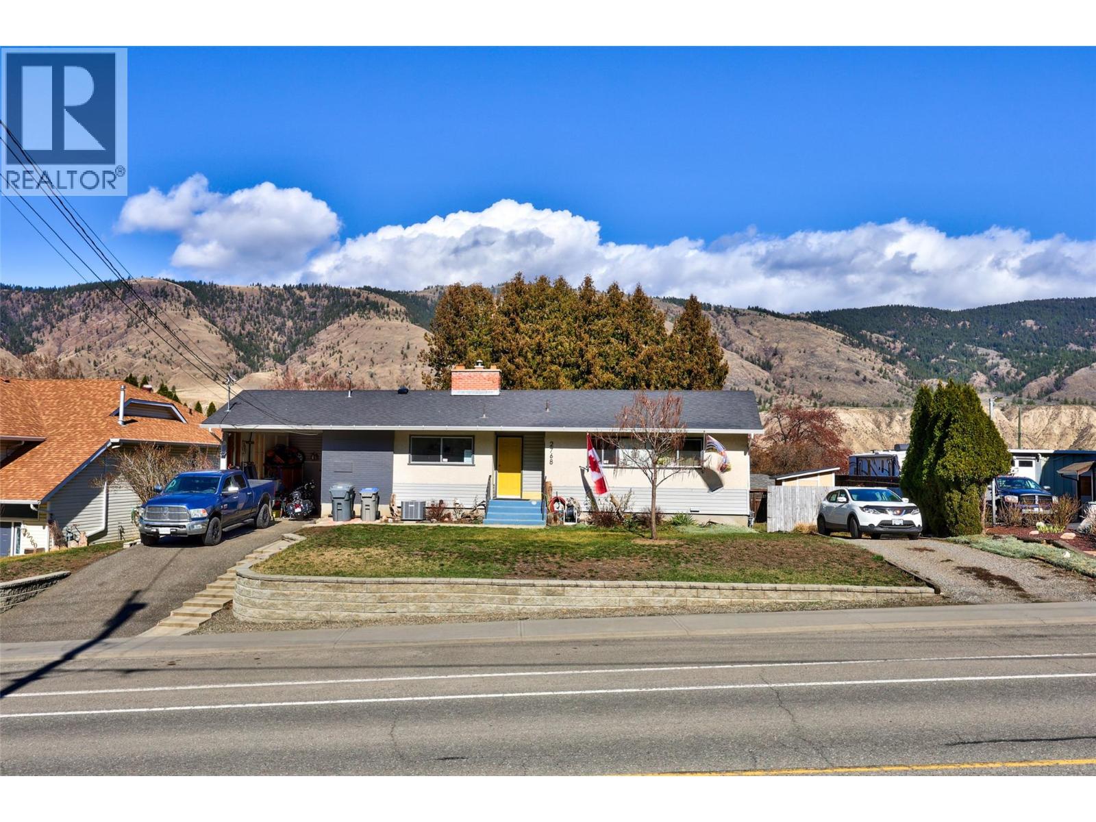MLS® listing #30222672 for sale located at 2768 VALLEYVIEW Drive