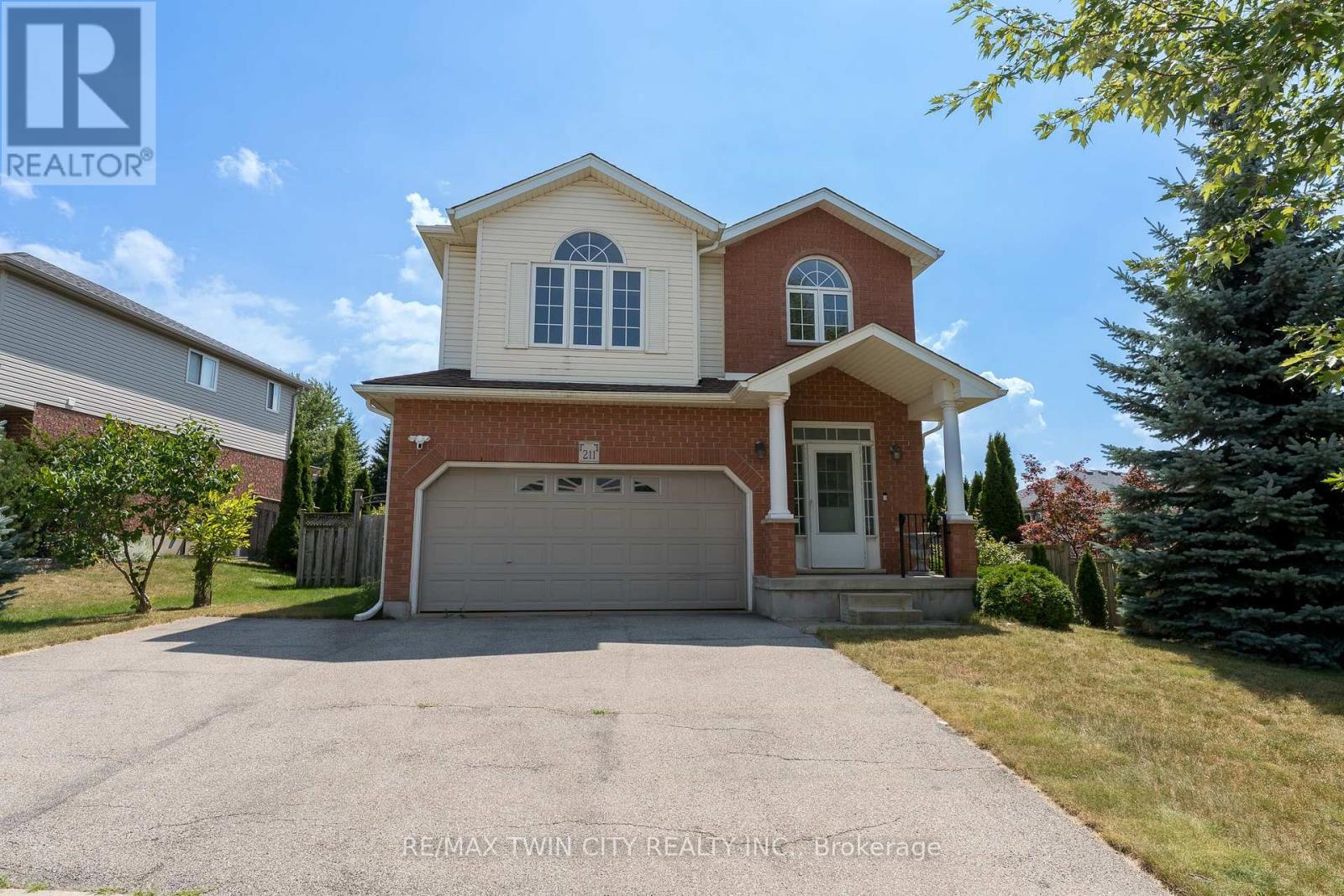 MLS® listing #30223786 for sale located at 211 SLEAFORD STREET
