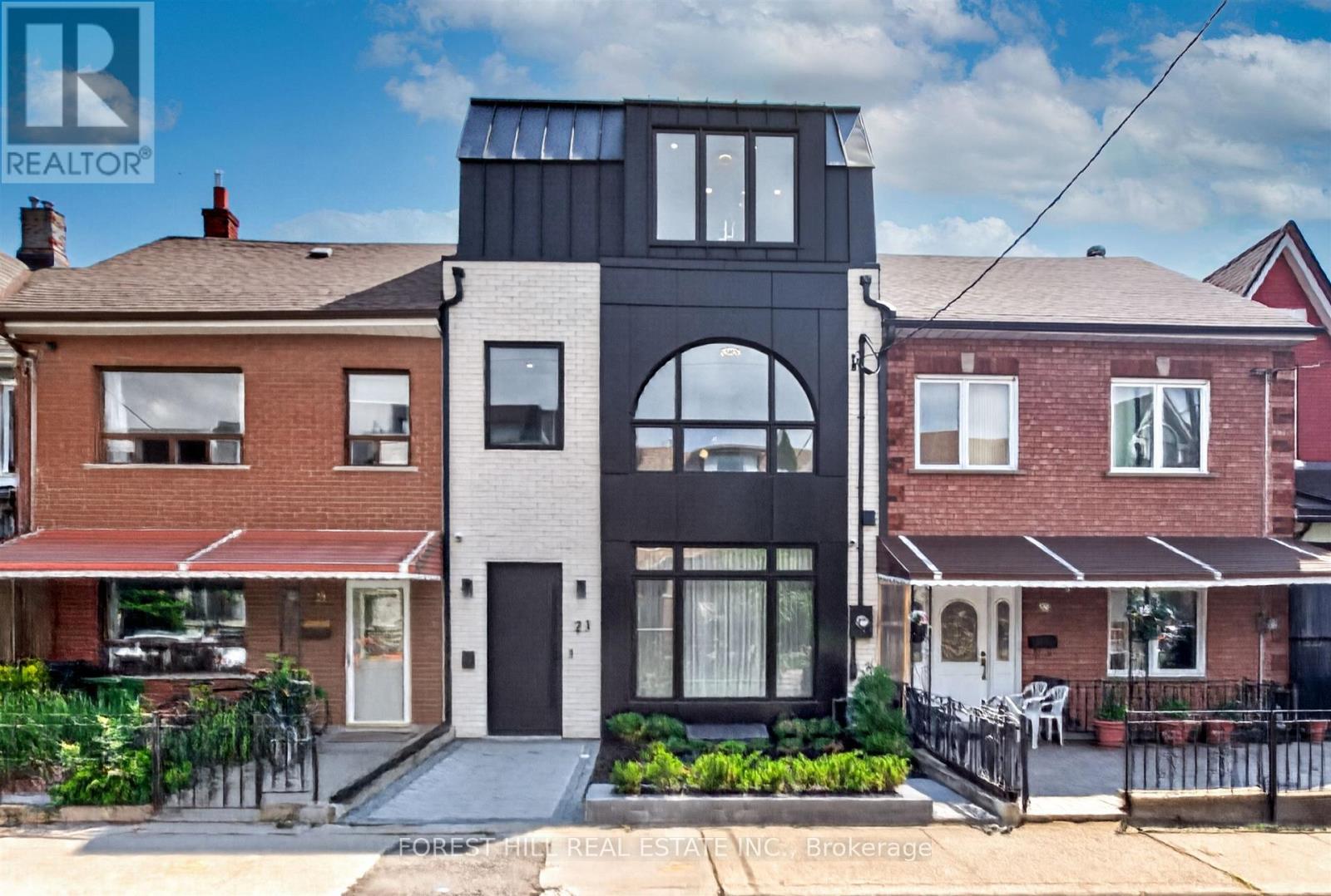 MLS® listing #30224151 for sale located at 21 FOXLEY STREET