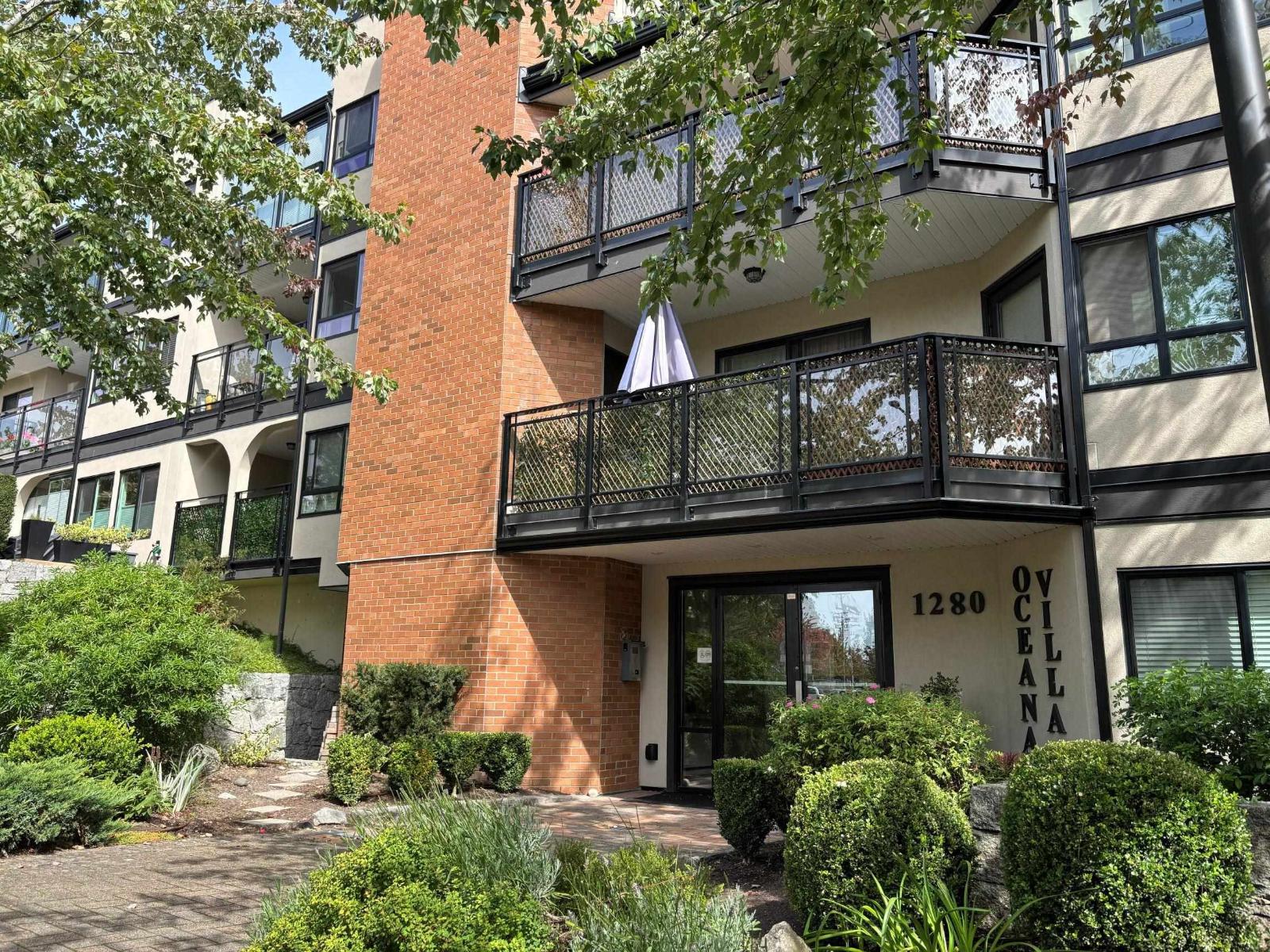MLS® listing #30224173 for sale located at 301 1280 FIR STREET