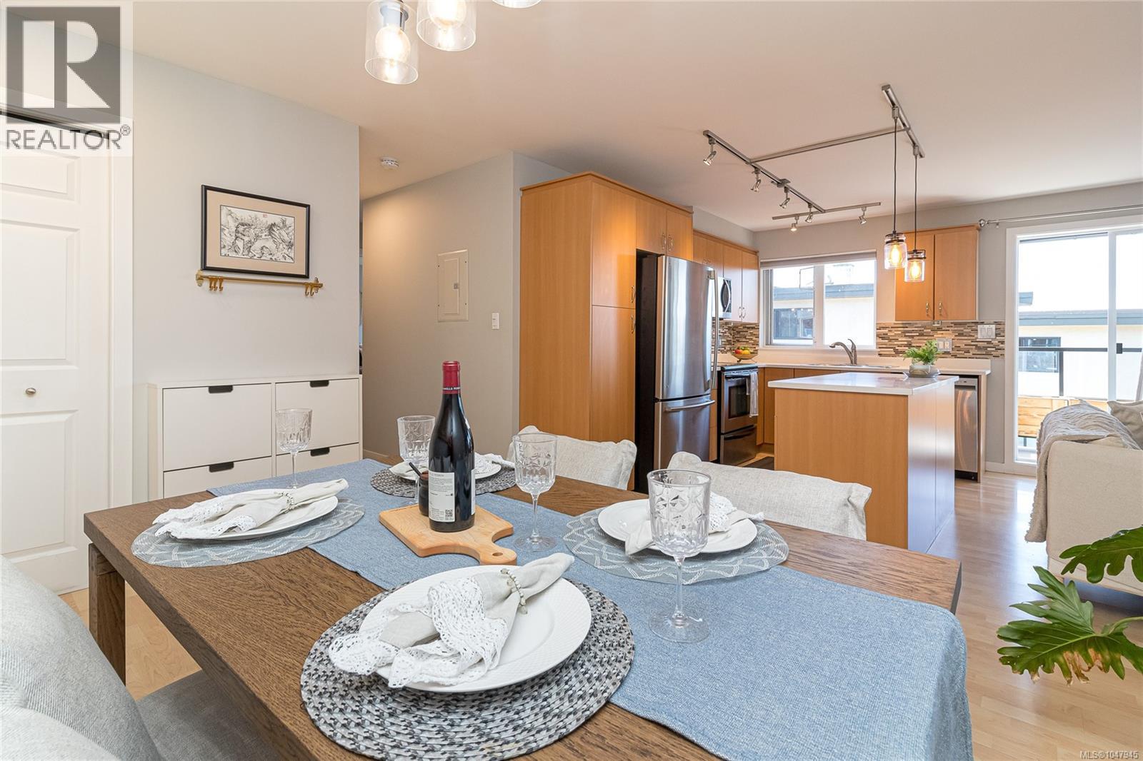 MLS® listing #30225025 for sale located at 404 2940 Harriet Rd