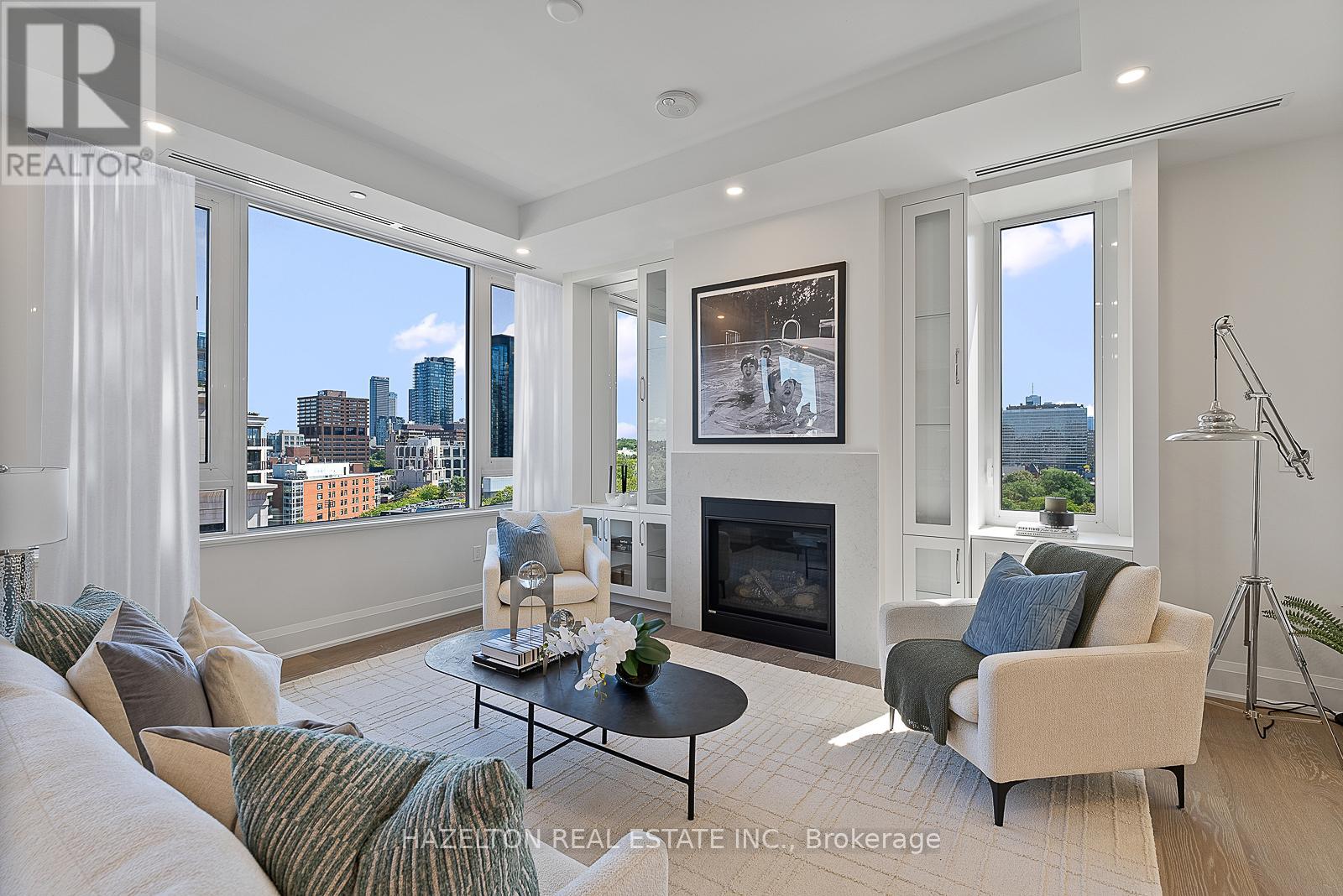 MLS® listing #30225074 for sale located at 802 - 128 HAZELTON AVENUE