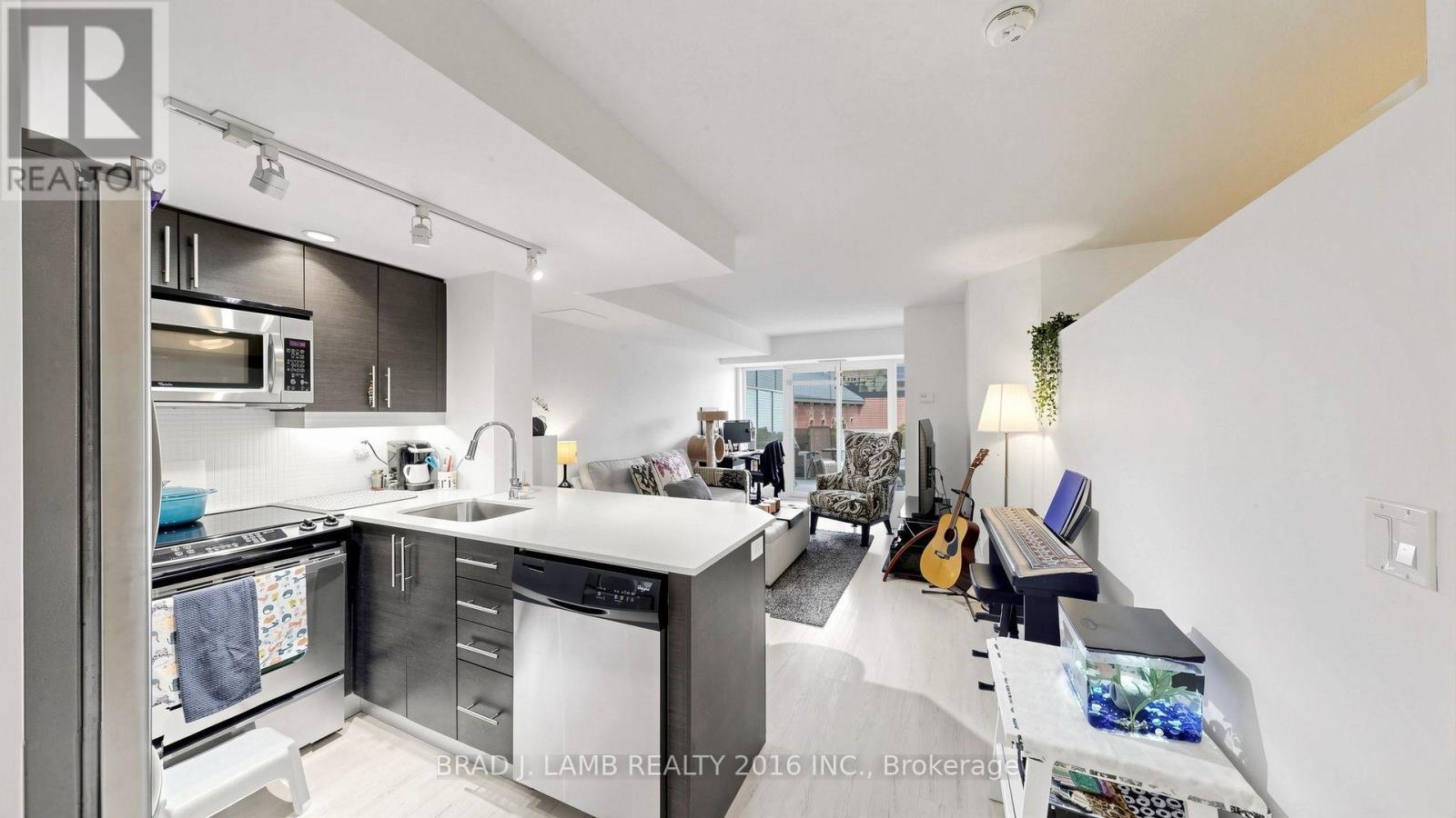 MLS® listing #30225814 for sale located at 414 - 65 EAST LIBERTY STREET