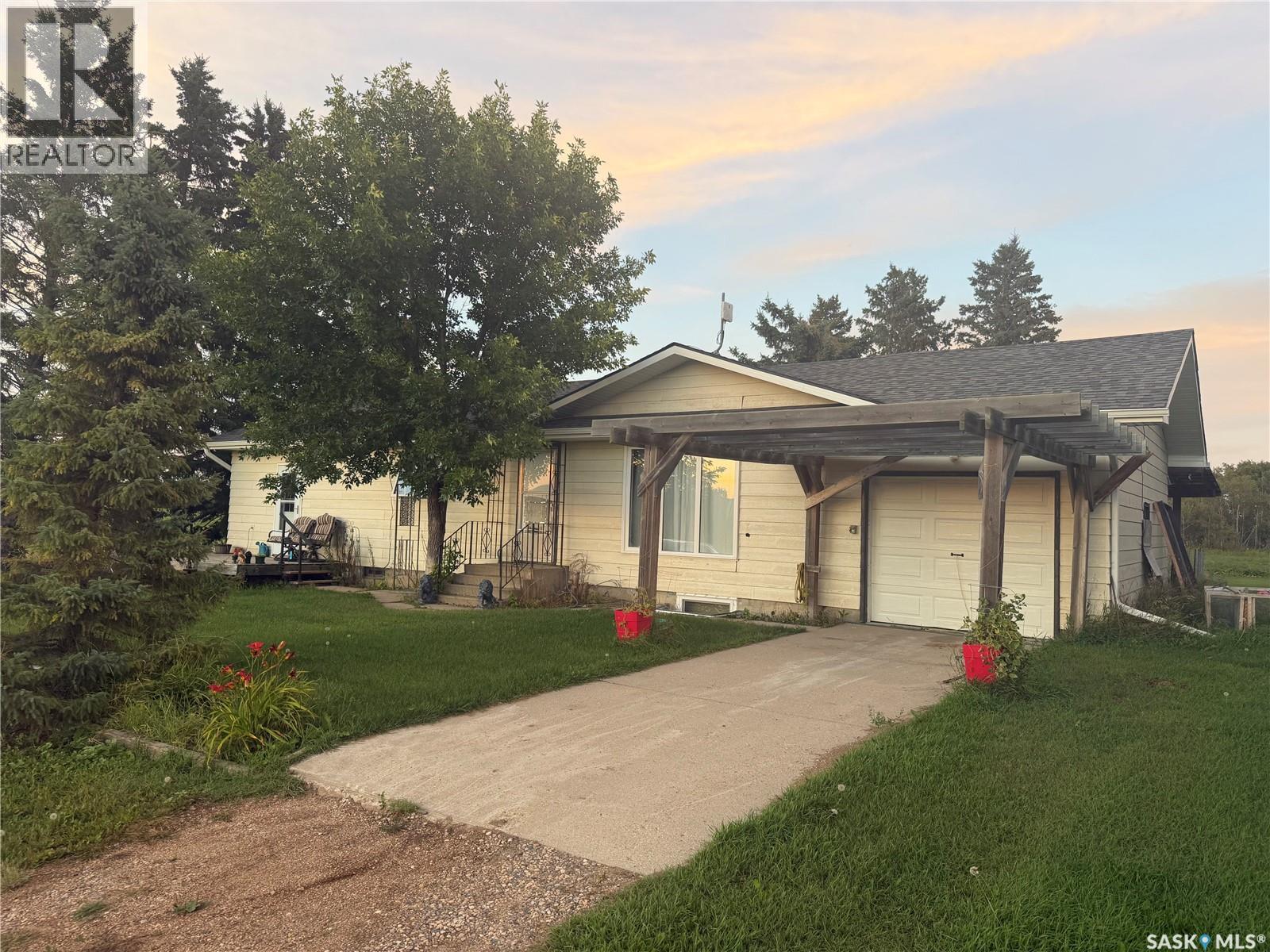 MLS® listing #30226787 for sale located at Thiessen Acreage