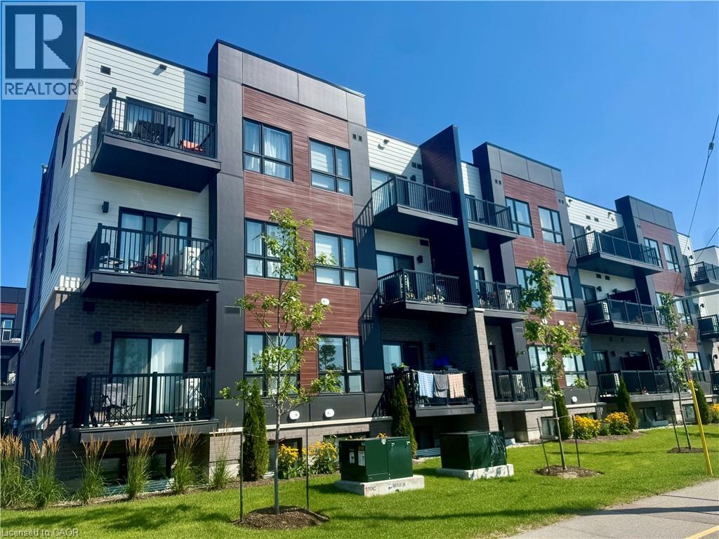 MLS® listing #30227191 for sale located at 40 PALACE Street Unit# L24