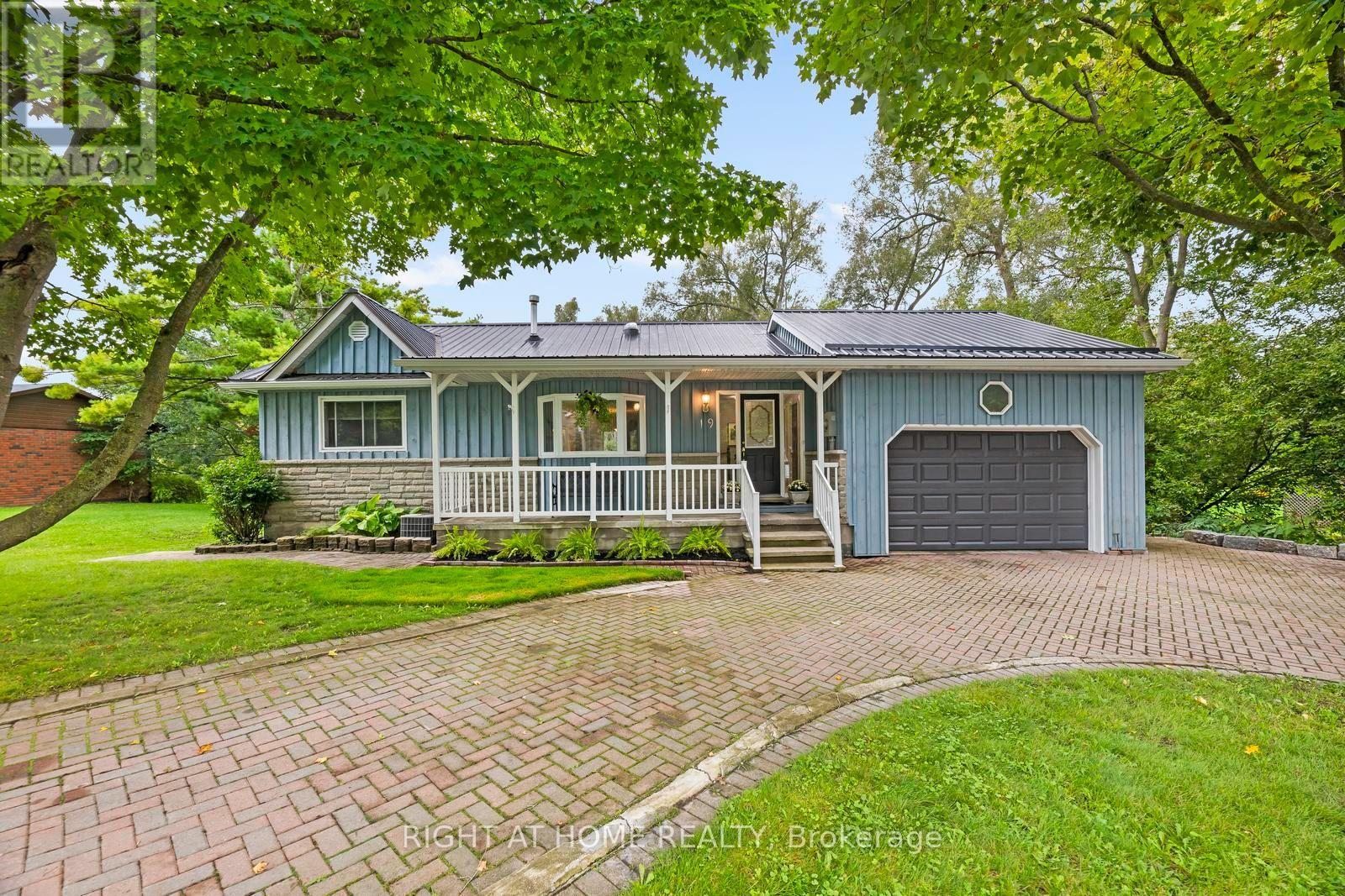 MLS® listing #30228768 for sale located at 19 PARLIAMENT STREET