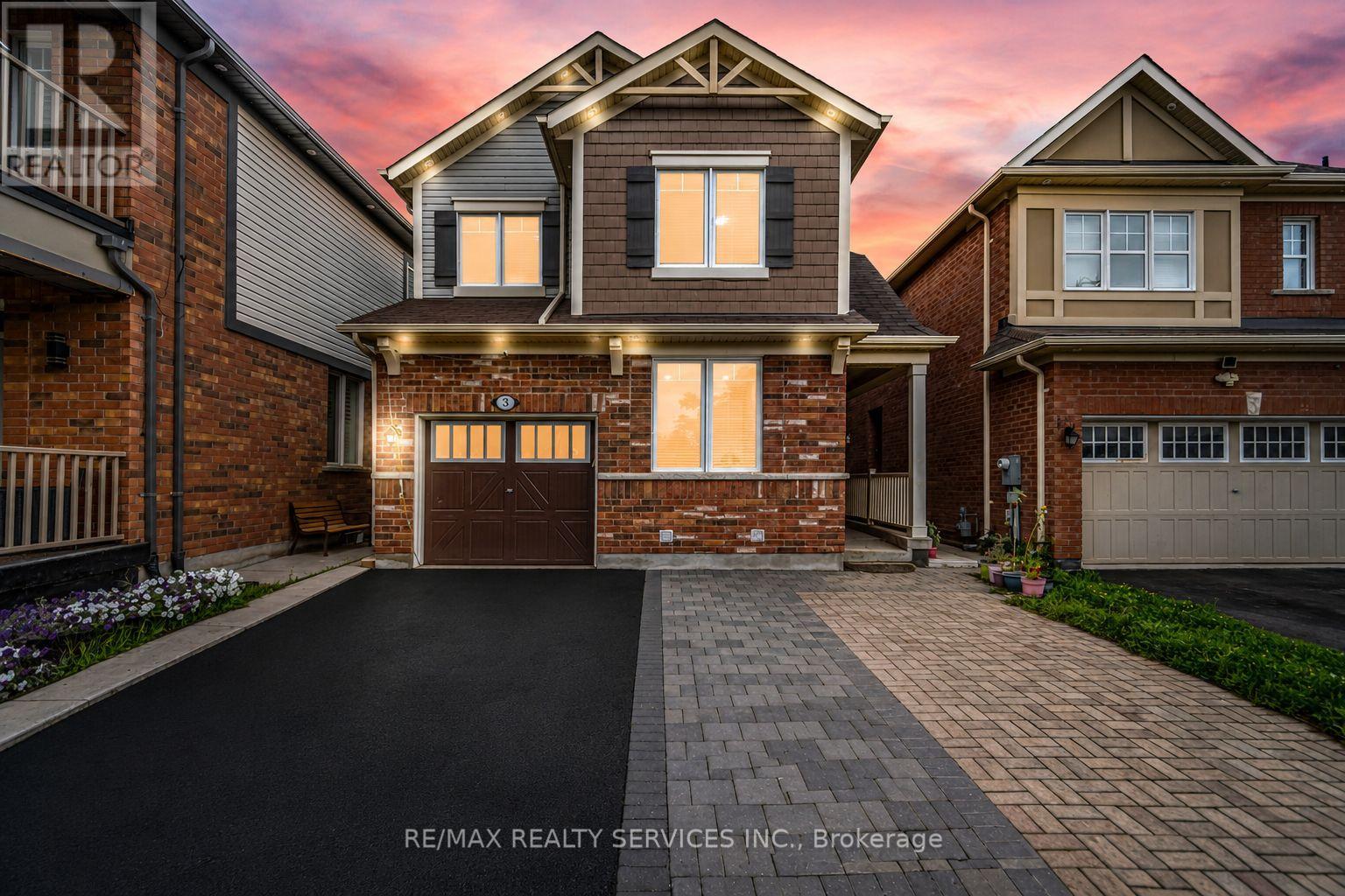 MLS® listing #30229180 for sale located at 3 FENCHURCH DRIVE