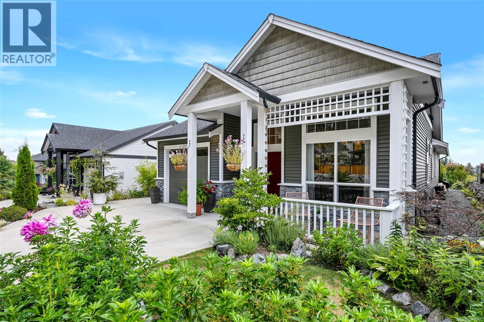 MLS® listing #30229198 for sale located at 913 Craig Rd