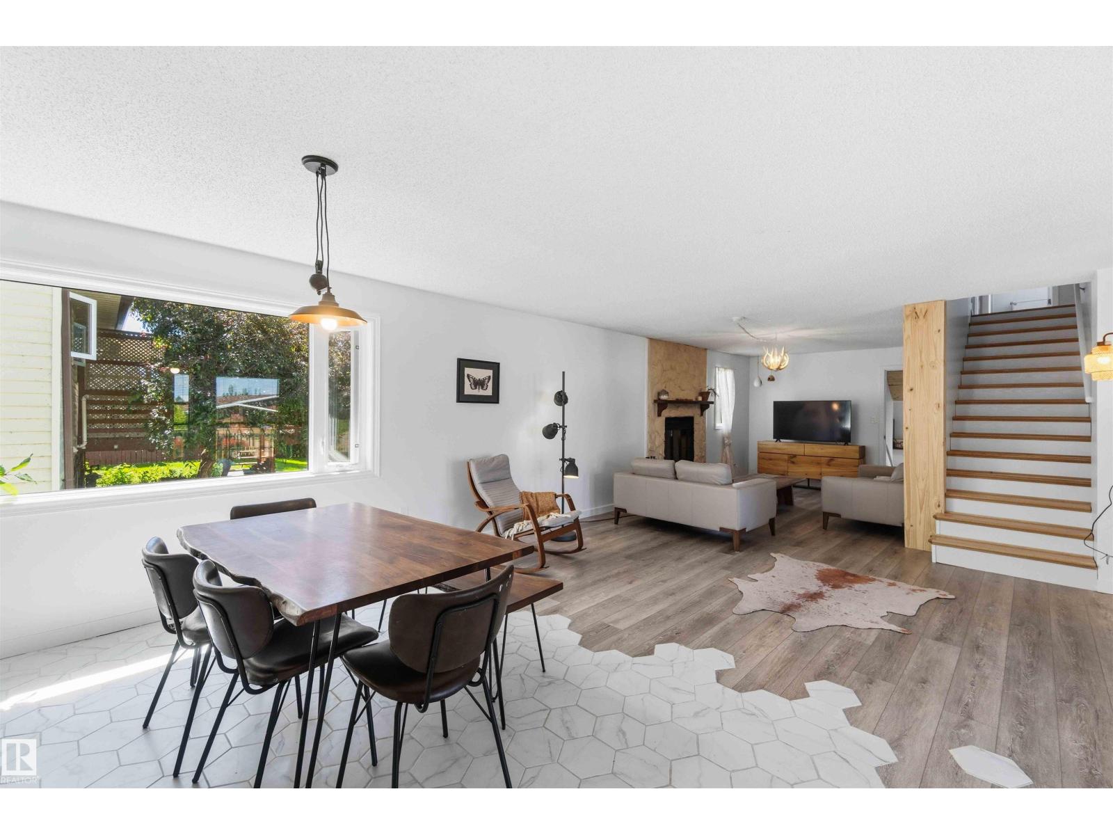 MLS® listing #30230226 for sale located at 4335 53 AV
