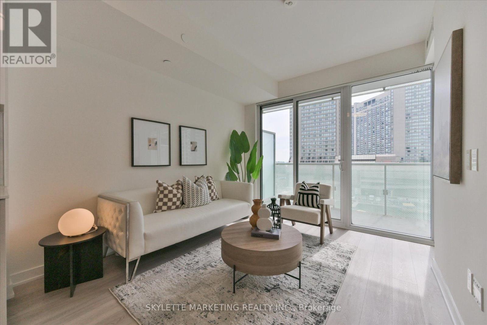 MLS® listing #30233893 for sale located at 617 - 15 QUEENS QUAY E