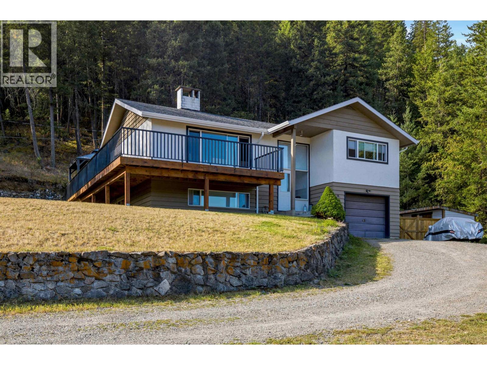 MLS® listing #30233947 for sale located at 305 HAZEL STREET
