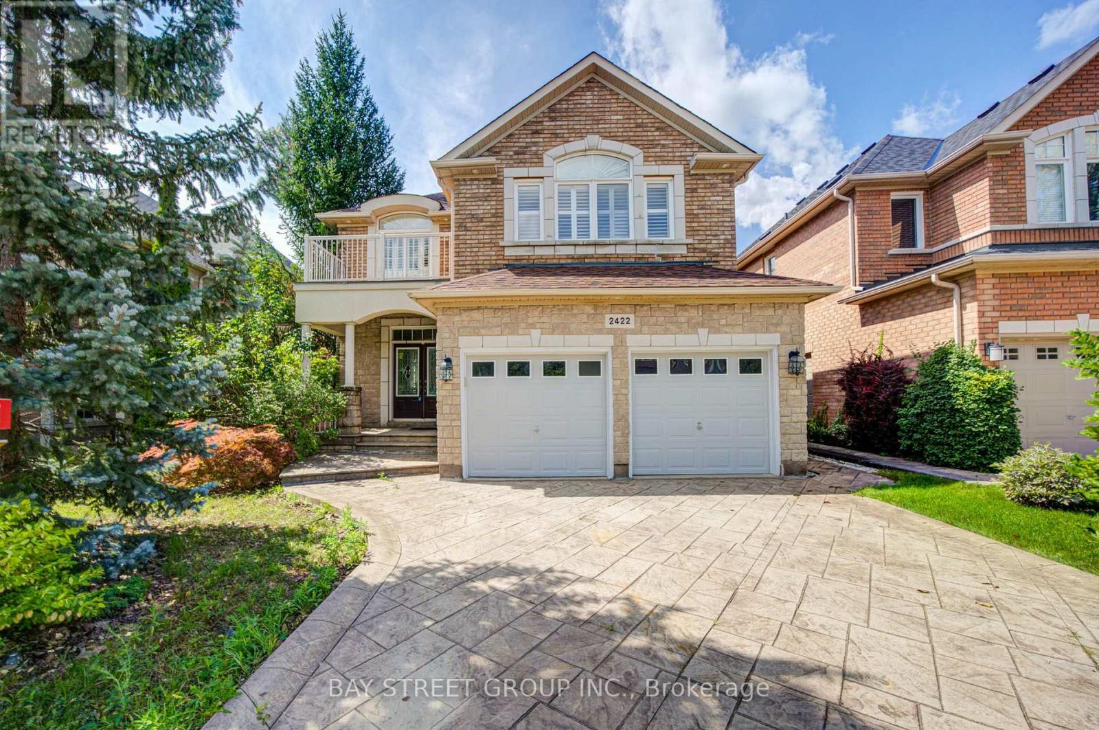 MLS® listing #30238884 for sale located at 2422 HERTFORDSHIRE WAY