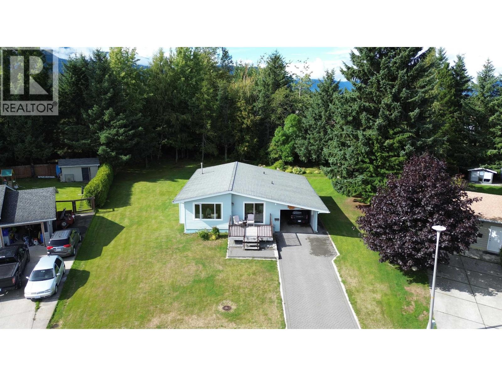 MLS® listing #30238908 for sale located at 84 CARSWELL STREET