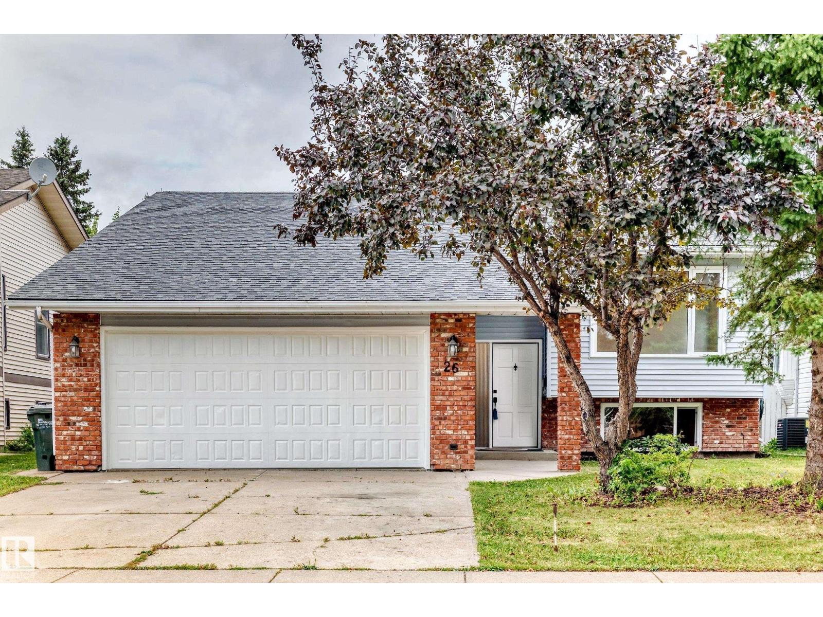 MLS® listing #30239062 for sale located at 26 GREENRIDGE DR