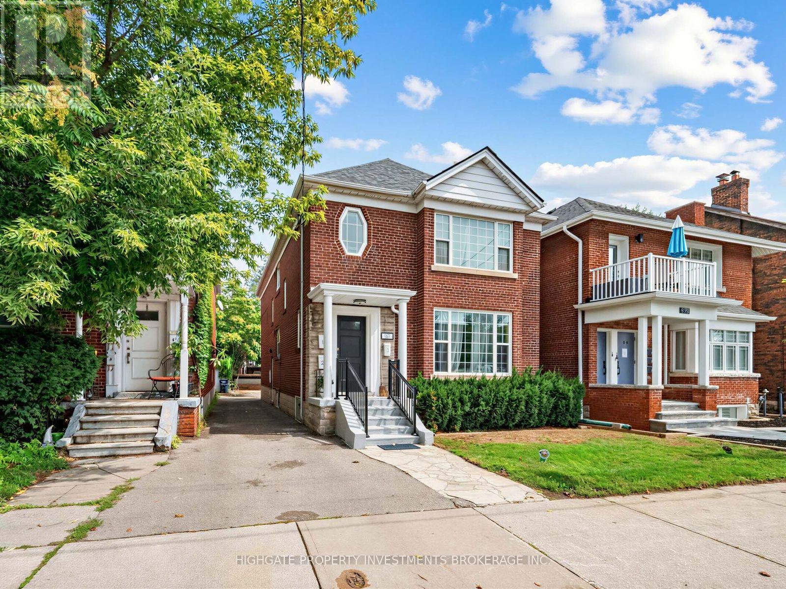 MLS® listing #30239236 for sale located at 981 AVENUE ROAD