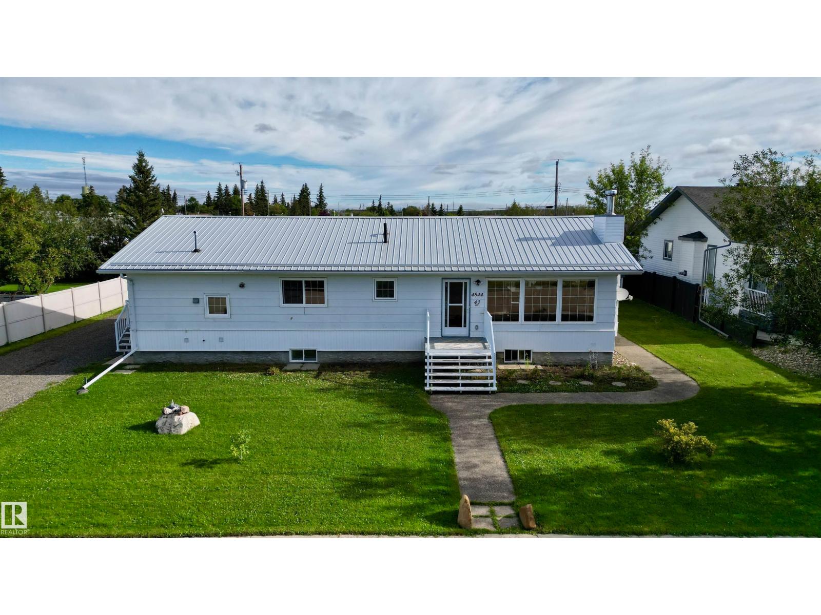 MLS® listing #30239444 for sale located at 4844 47 AV