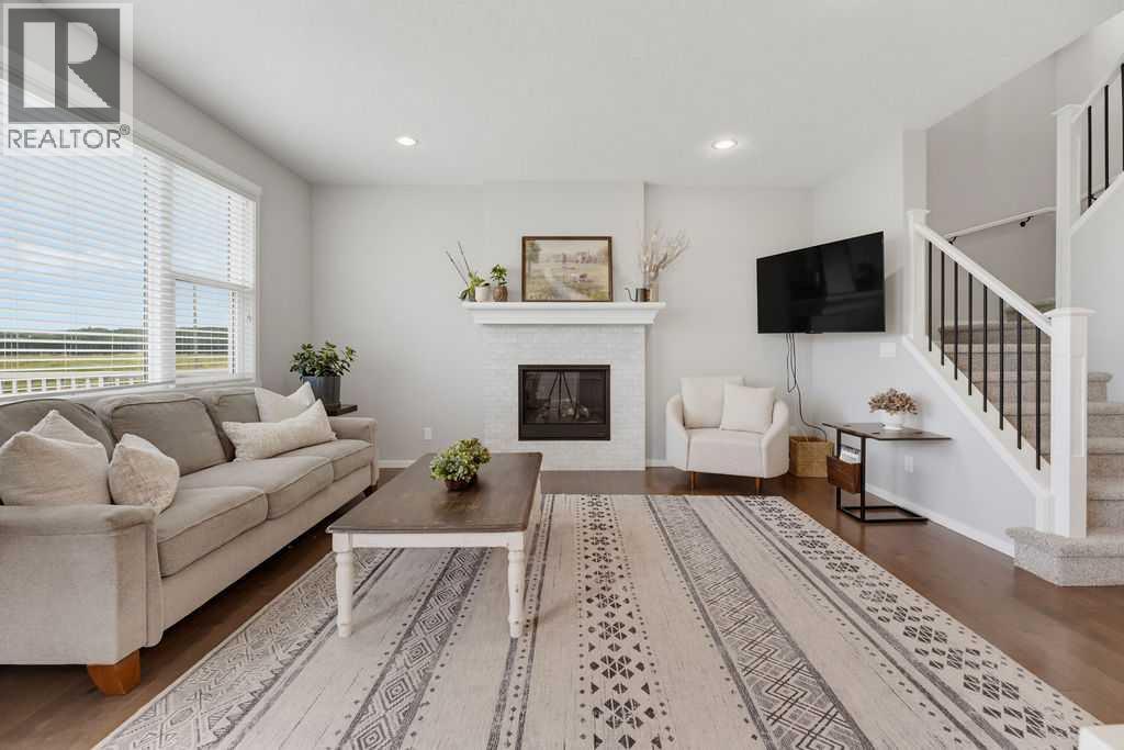 MLS® listing #30239591 for sale located at 148 Sundown View
