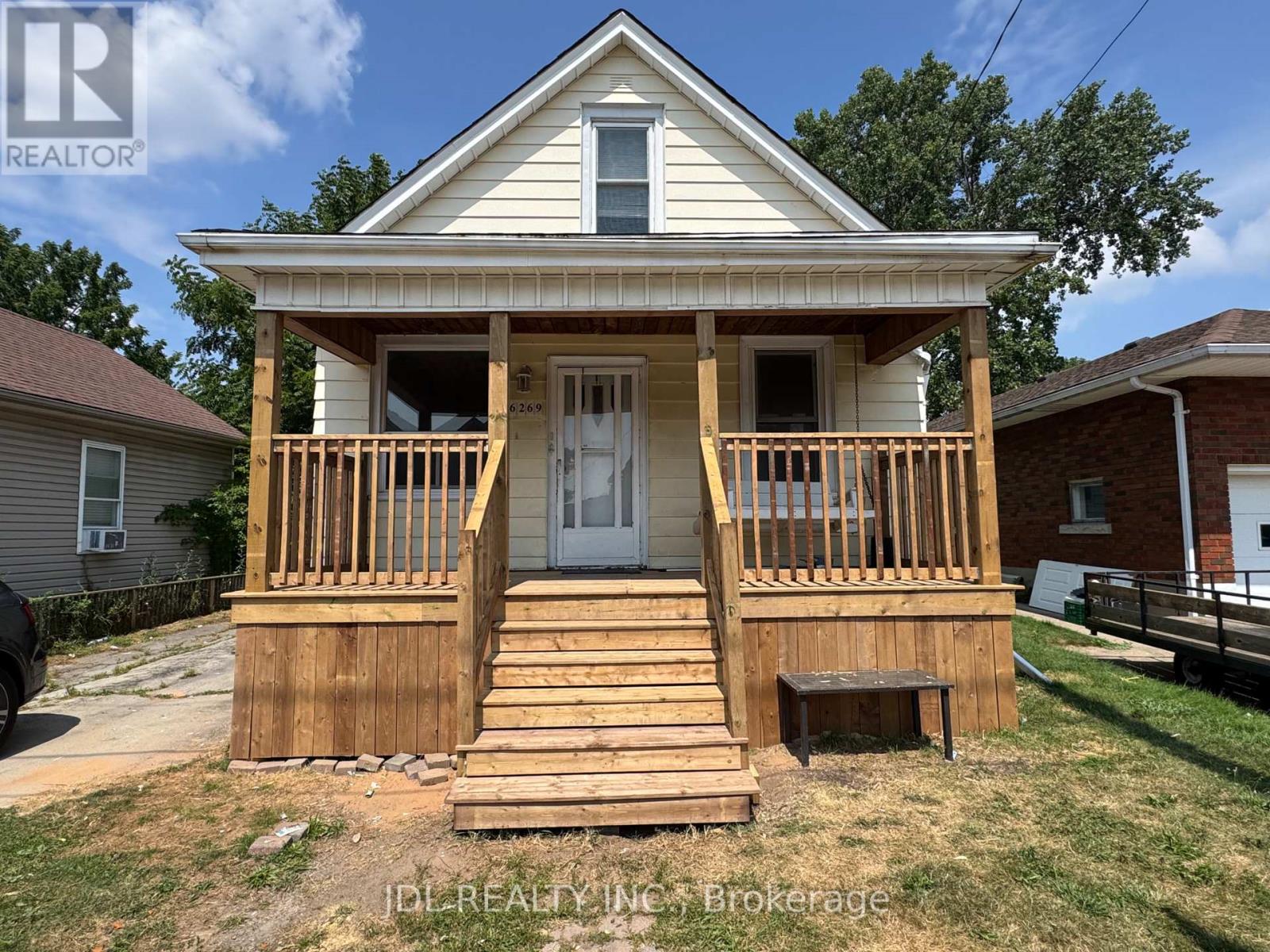 MLS® listing #30240294 for sale located at 6269 ASH STREET