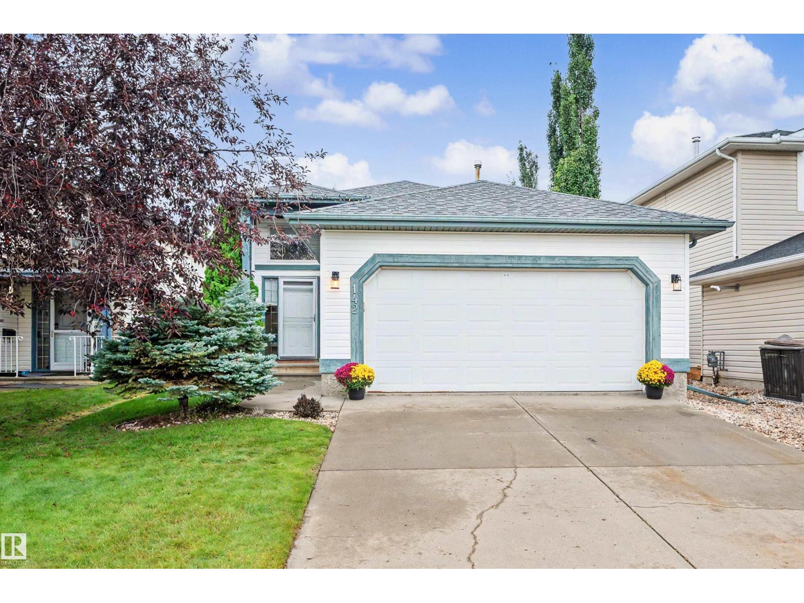 MLS® listing #30240364 for sale located at 142 Foxboro WY