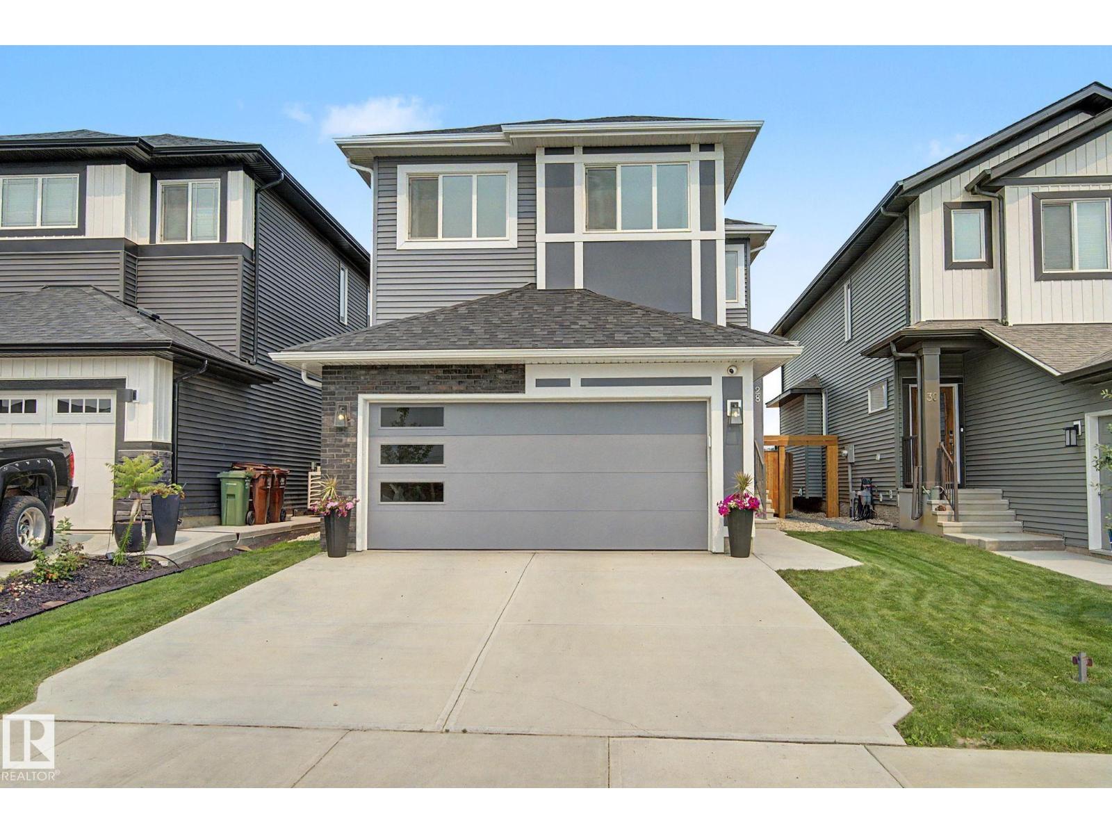 MLS® listing #30240537 for sale located at 28 ROSEWOOD WY