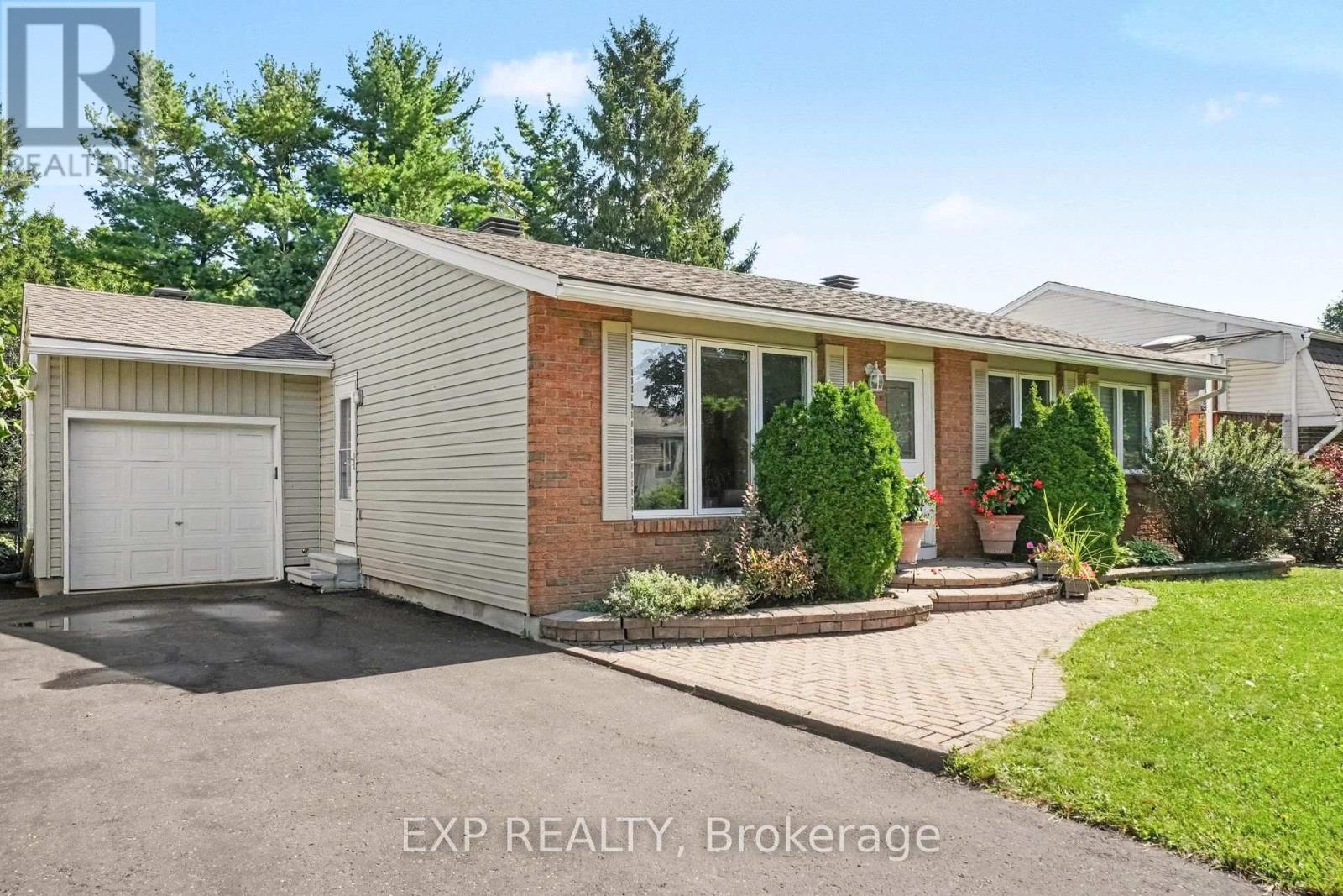 MLS® listing #30240795 for sale located at 1347 METZ CRESCENT