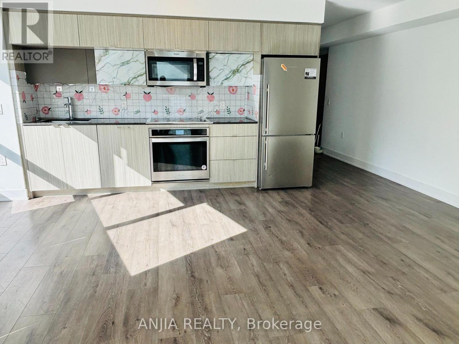 MLS® listing #30240799 for sale located at 622 - 585 BLOOR STREET E