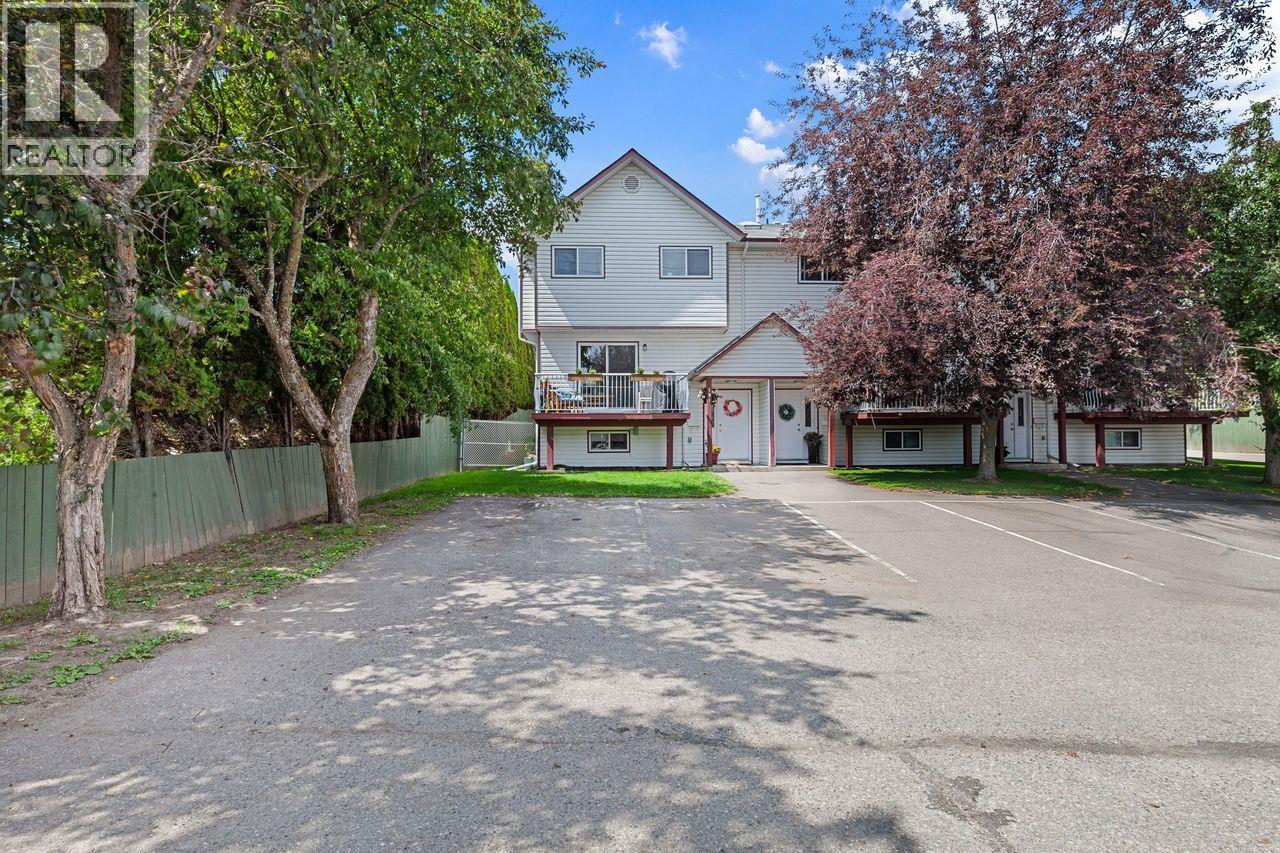 MLS® listing #30241061 for sale located at 101 3307 WESTWOOD DRIVE