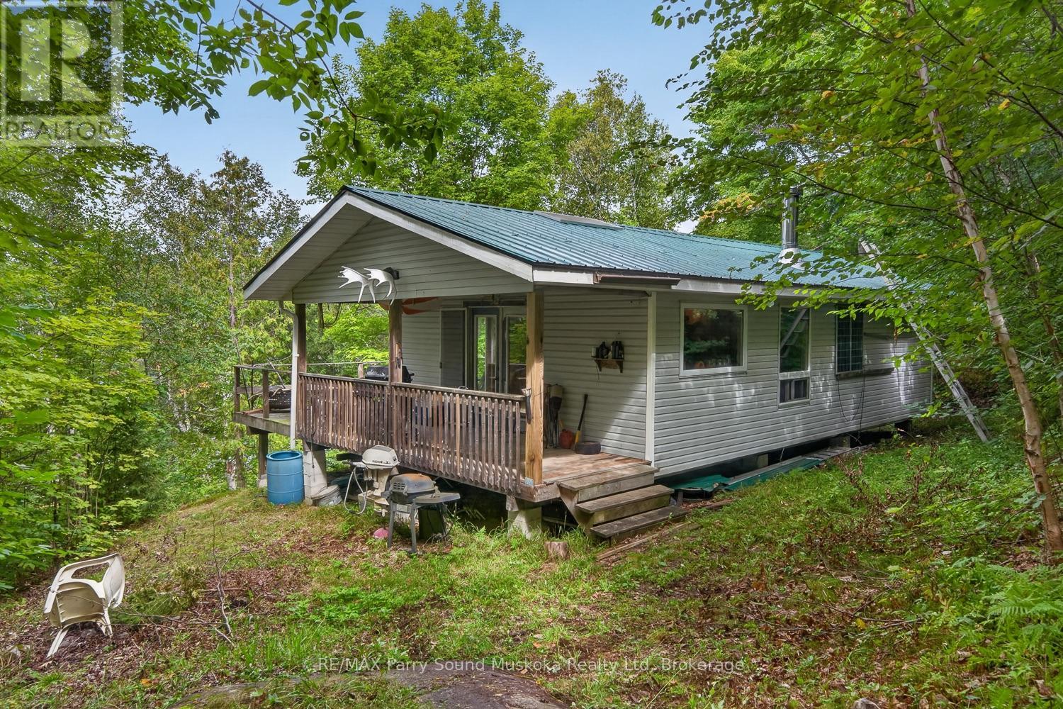 MLS® listing #30241257 for sale located at 31 LADDS ROAD