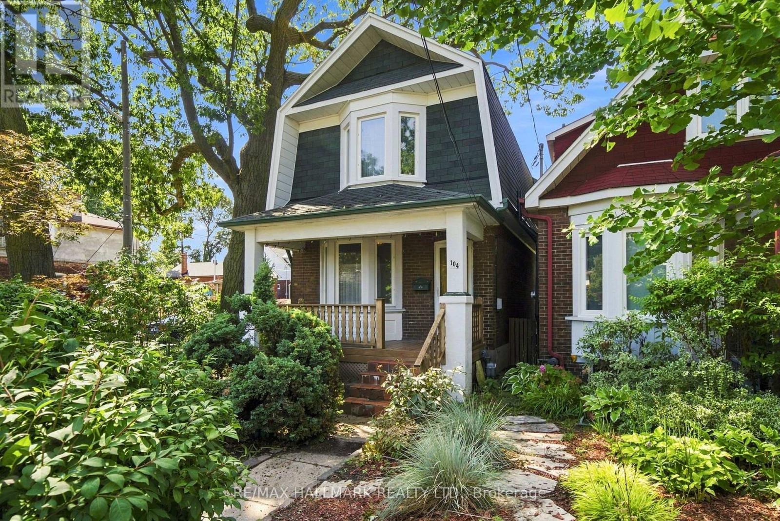 MLS® listing #30241318 for sale located at 104 CHISHOLM AVENUE
