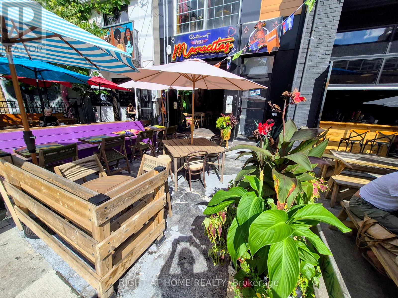 MLS® listing #30241545 for sale located at 305 AUGUSTA AVENUE
