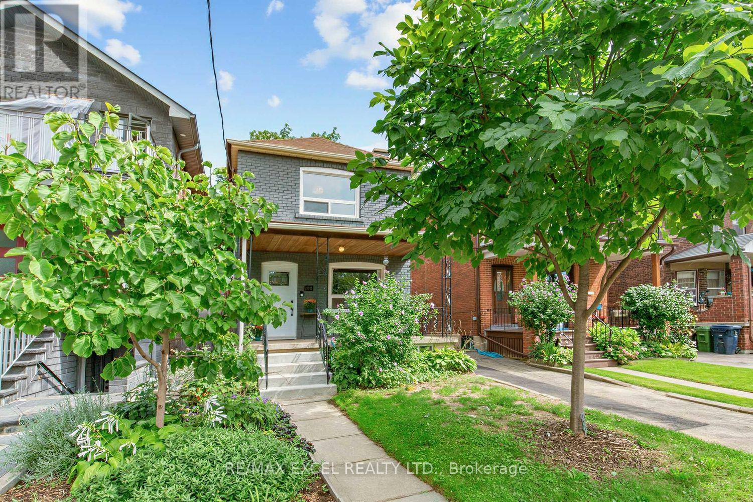 MLS® listing #30242609 for sale located at 165 WINONA DRIVE