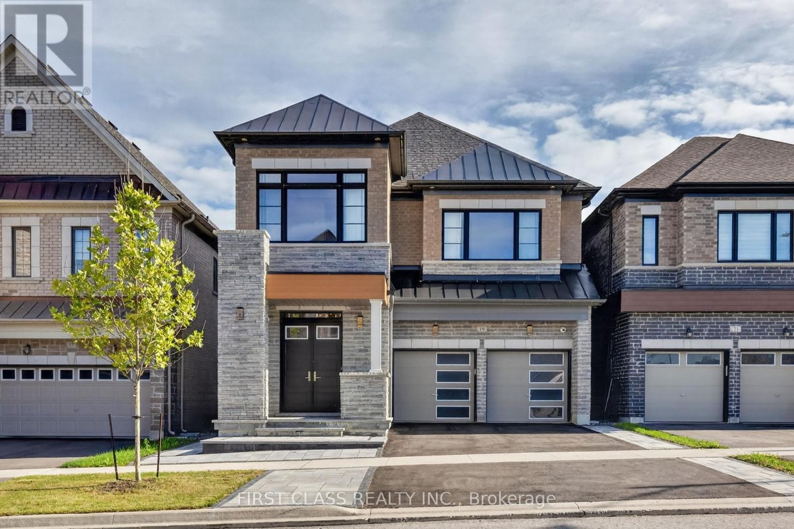 MLS® listing #30242627 for sale located at 19 WILLIAM LOGAN DRIVE