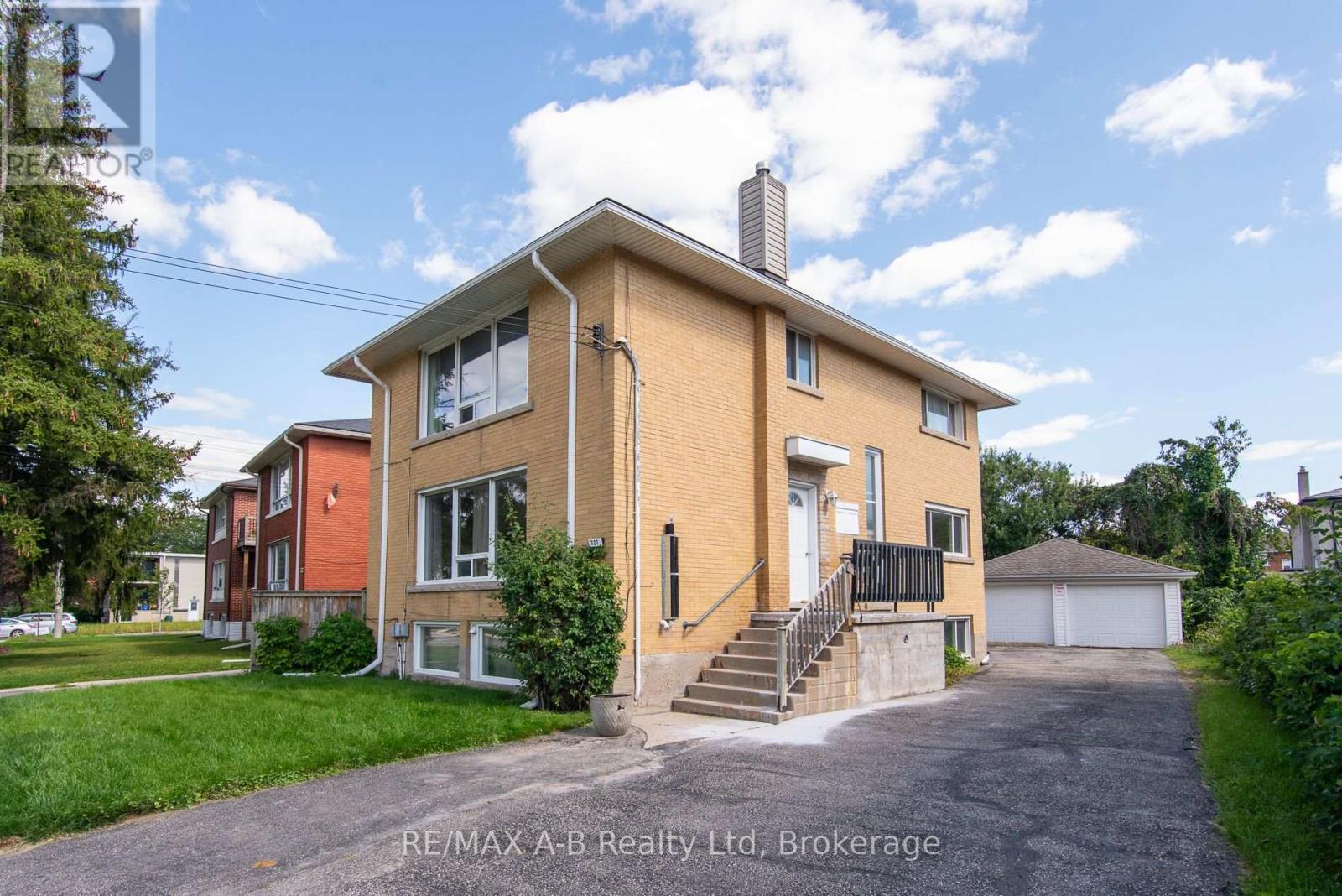 MLS® listing #30243673 for sale located at 727 FREDERICK STREET