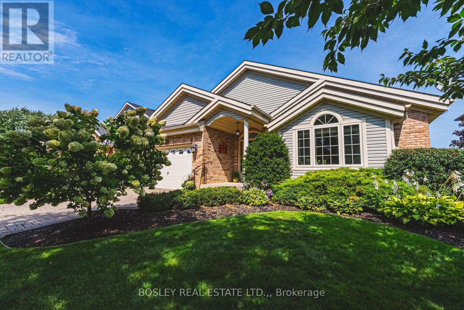 MLS® listing #30243969 for sale located at 4011 AZALEA CRESCENT