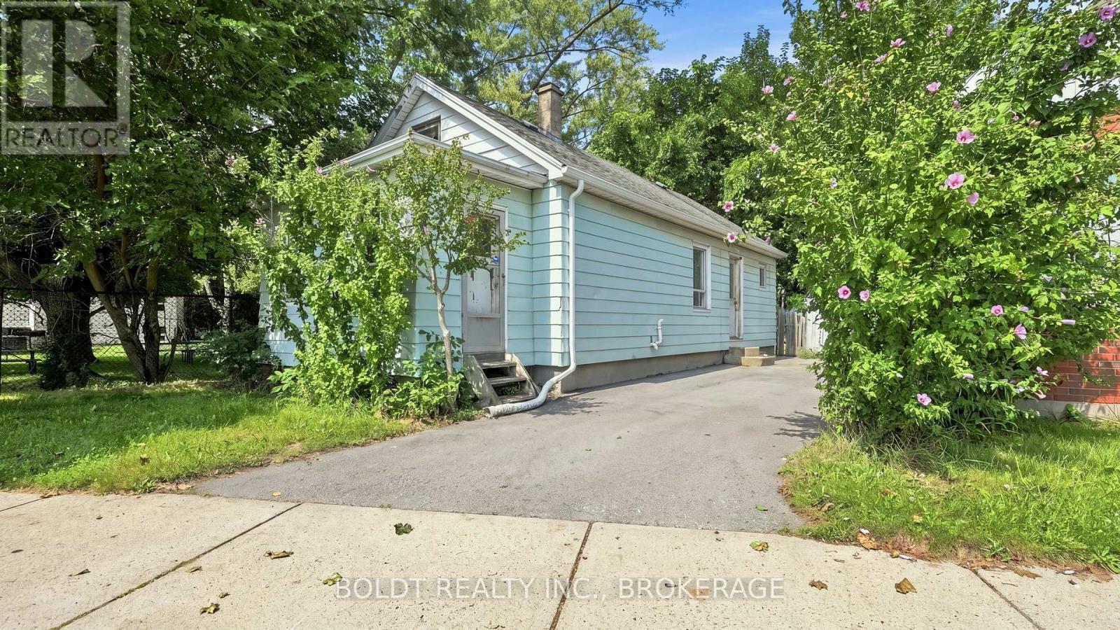 MLS® listing #30244258 for sale located at 53 CARLTON STREET