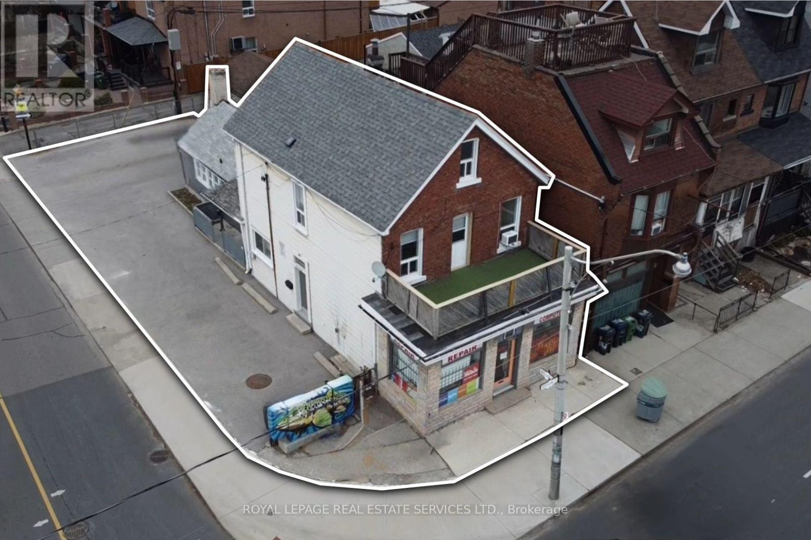 MLS® listing #30246554 for sale located at 1160 DUFFERIN STREET