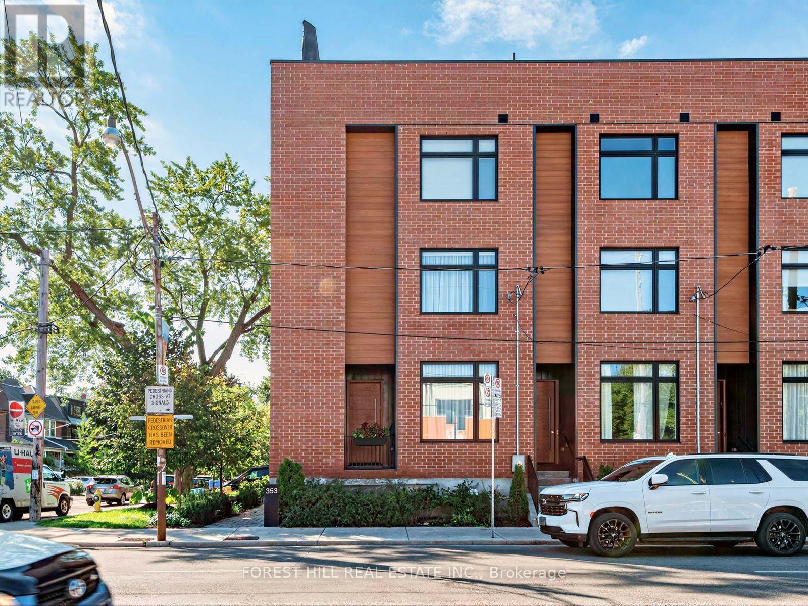 MLS® listing #30251513 for sale located at 353 DUPONT STREET