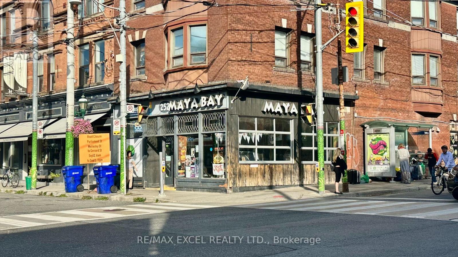MLS® listing #30252141 for sale located at 252 CARLTON STREET