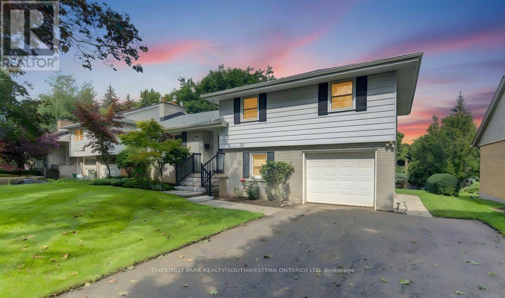 MLS® listing #30255313 for sale located at 204 STANLEY DRIVE