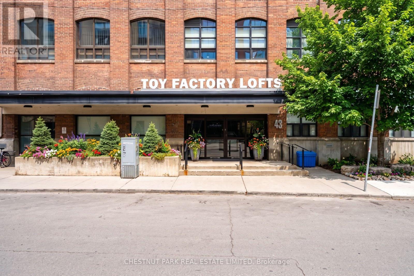 MLS® listing #30256464 for sale located at 401 - 43 HANNA AVENUE