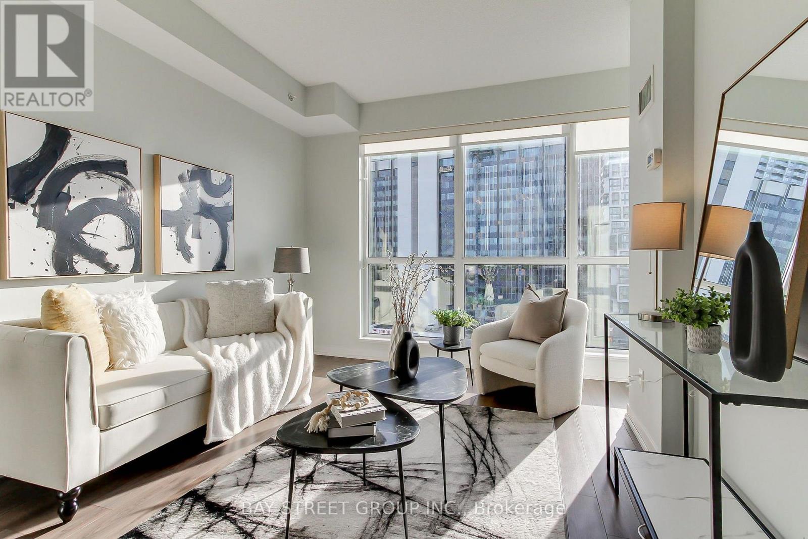 MLS® listing #30256997 for sale located at 1212 - 60 BERWICK AVENUE