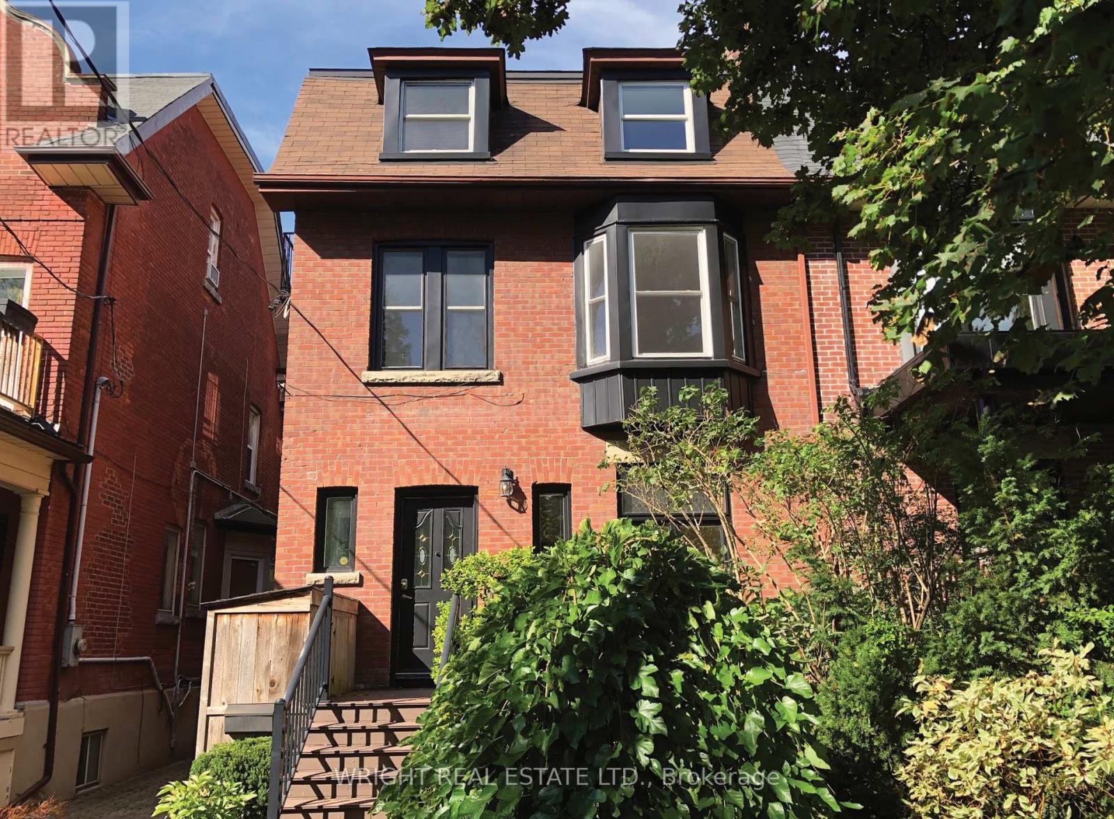 MLS® listing #30257851 for sale located at 112 ALBANY AVENUE